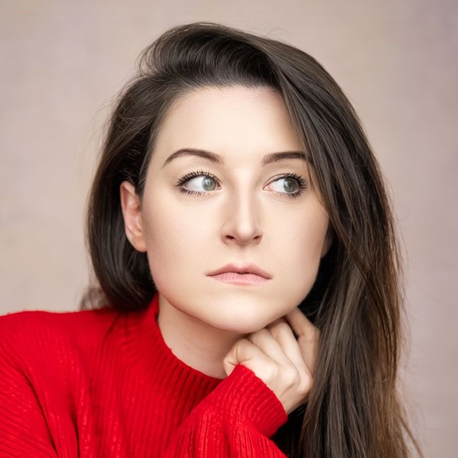 Gilli (Rebecca Gilliland)