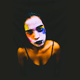 RisaAmarilla