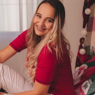 Sara D. Figueredo Araújo