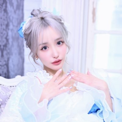 百永さりな