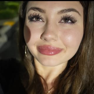 Lyla lush