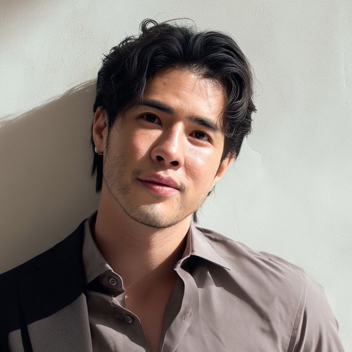 คุณธีร์ Designer