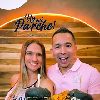 𝙐𝙔! 𝙌𝙐𝙀 𝙋𝘼𝙍𝘾𝙃𝙀 - Alejandro y Lina