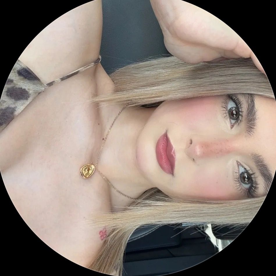 dafnne ☻