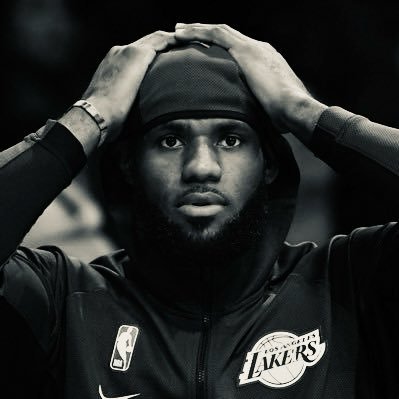 👑