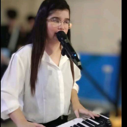Angel Avril😇😇😇