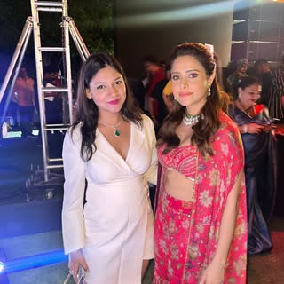 A Y A N A Bansal👑 blogger
