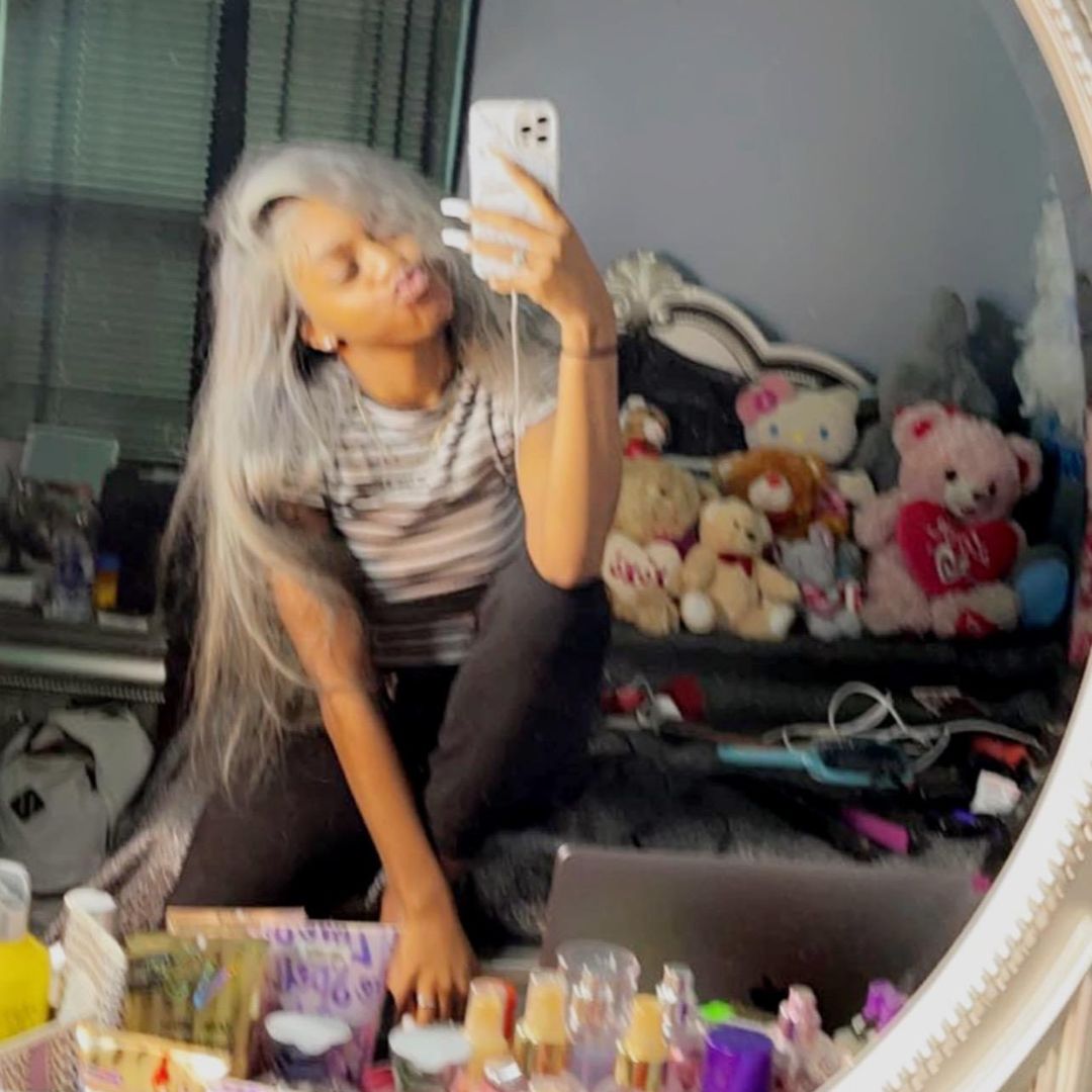 AzhaaMaee 😽 .