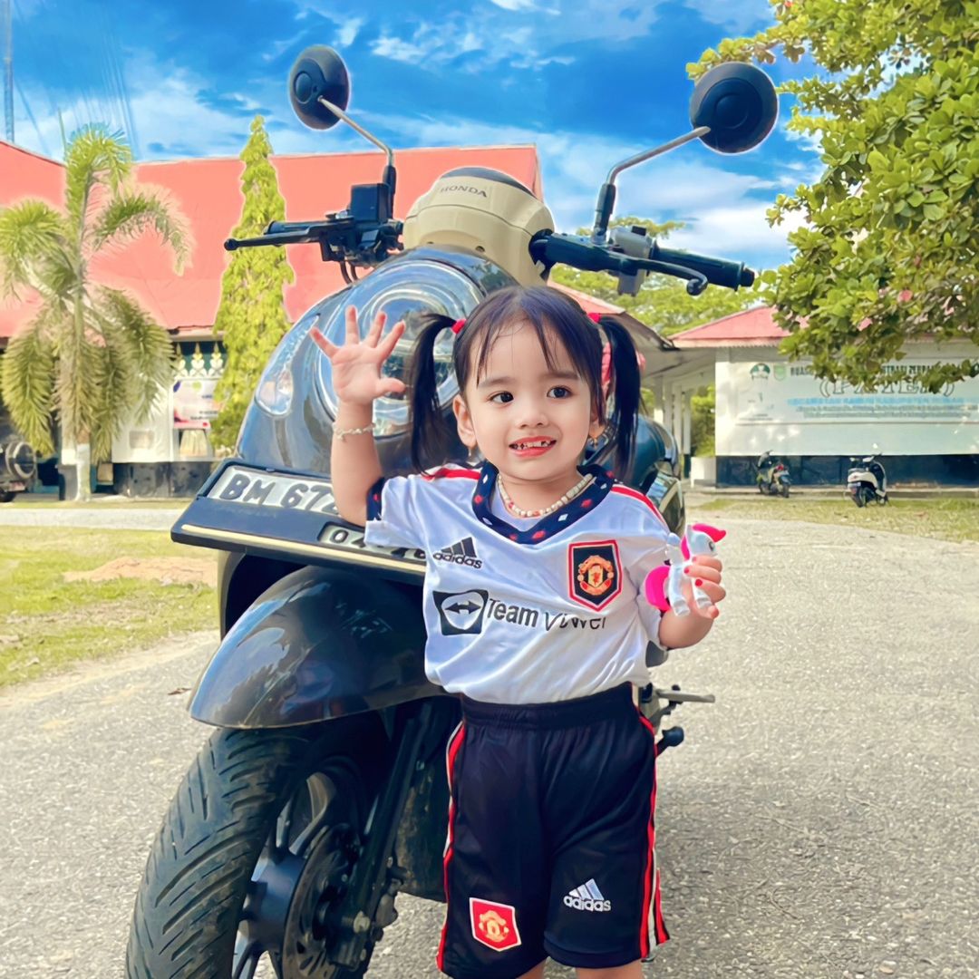 Arzellin Aurelia Ahmad