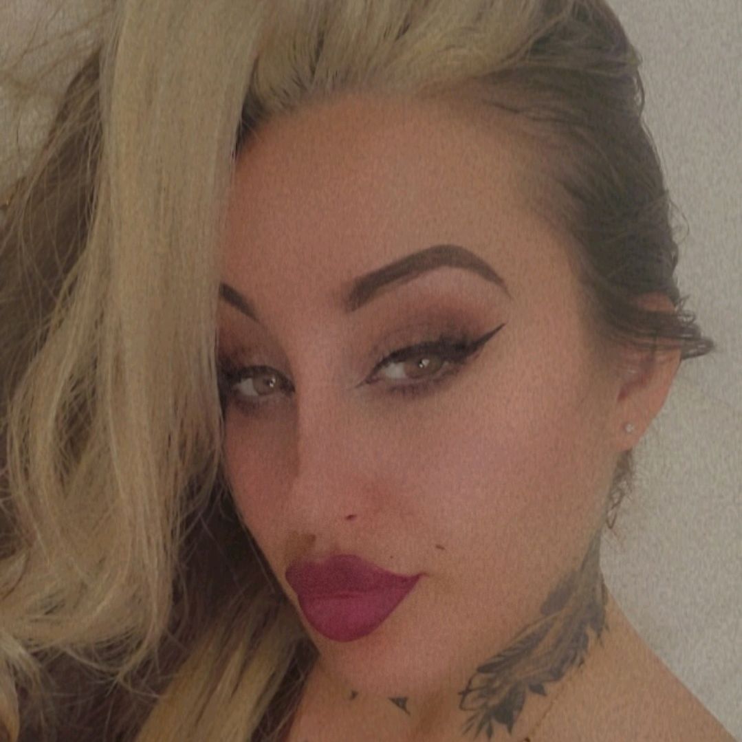 💋𝔅𝔞𝔪𝔟𝔦 𝔉𝔬𝔵💋