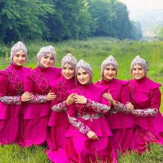 گروه موسیقی بانوان رستا