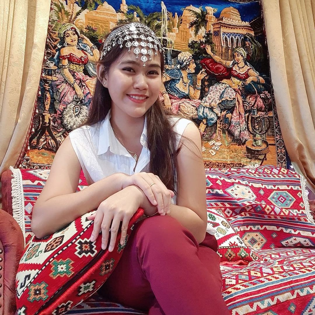 ร้านพลอยขายทุกอย่าง