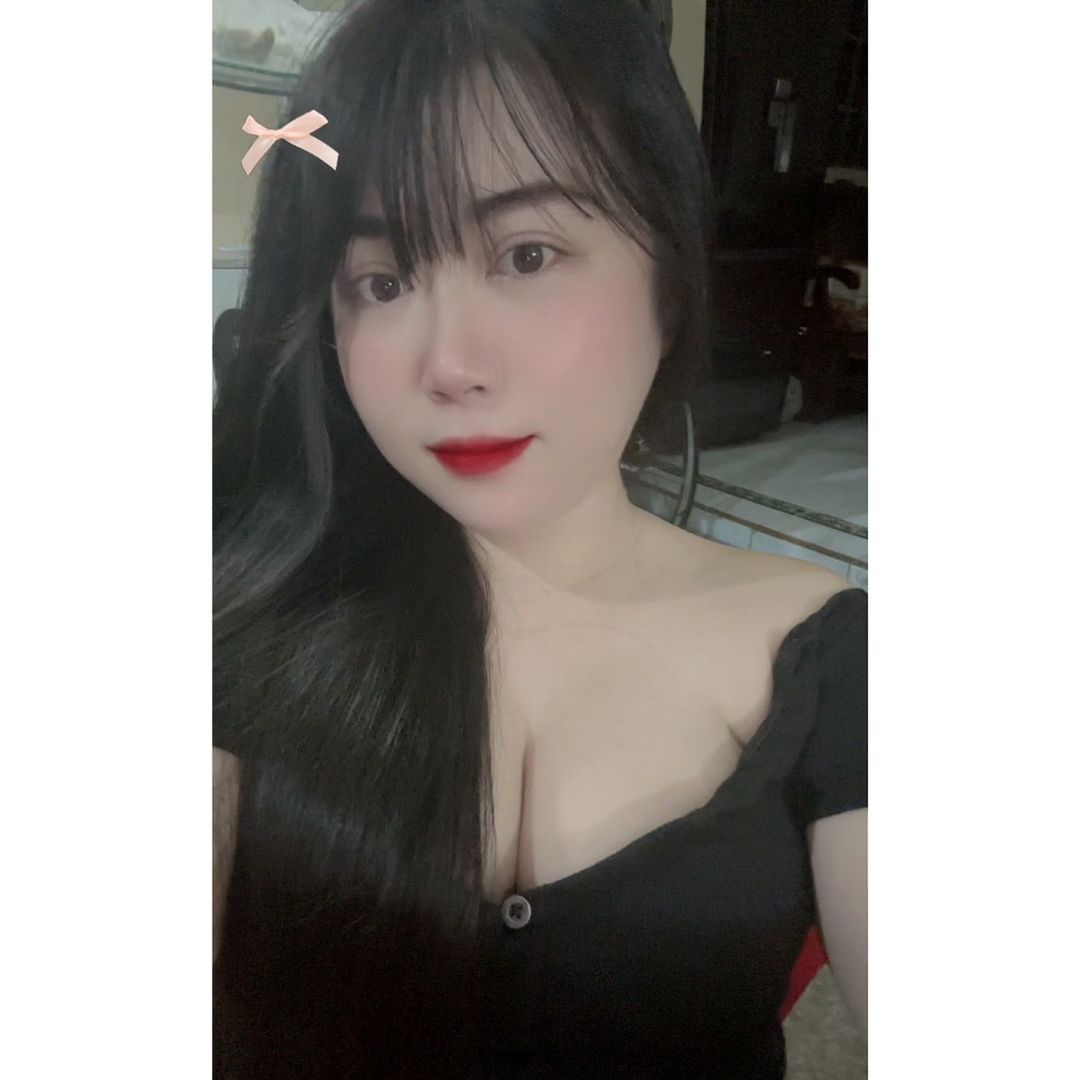Bé Phấn Yang Hồ 😘