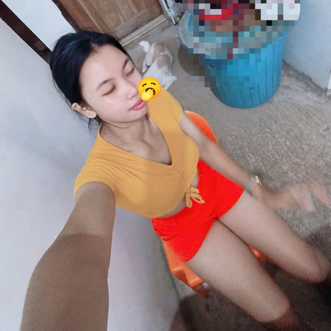 broken girl🥵
