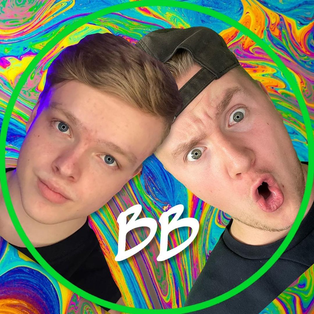 THE BLONDIE BOYS REACTS 👨‍👦