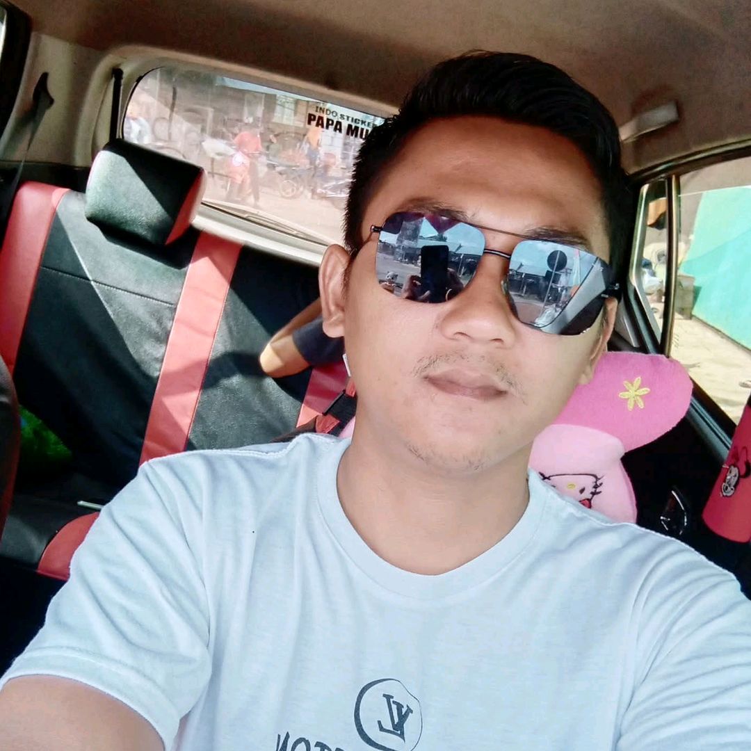 Dedy😎