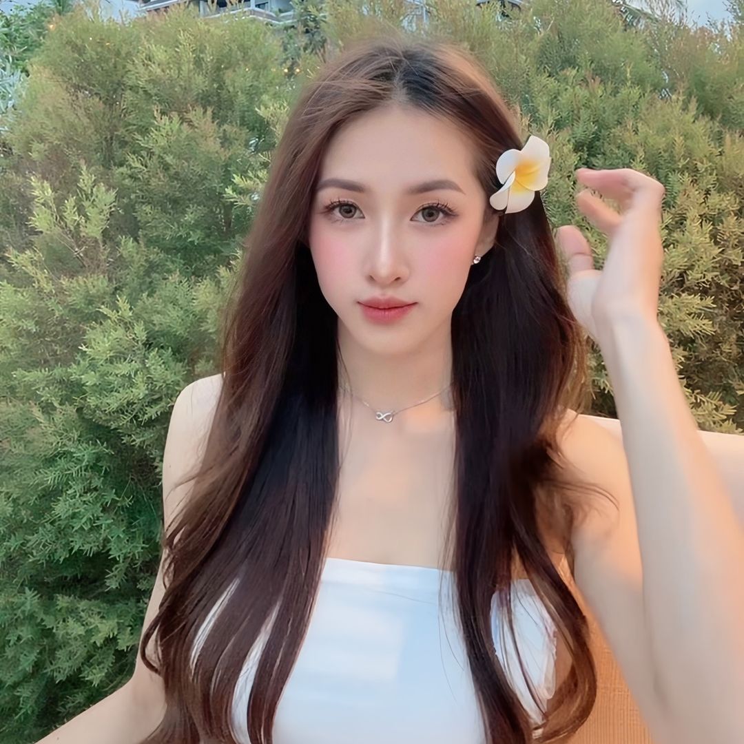 ✧*:･ﾟ𝐁𝐑𝐄𝐄𝐒  ༘⋆✿