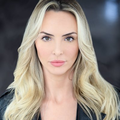 Cassie Lee