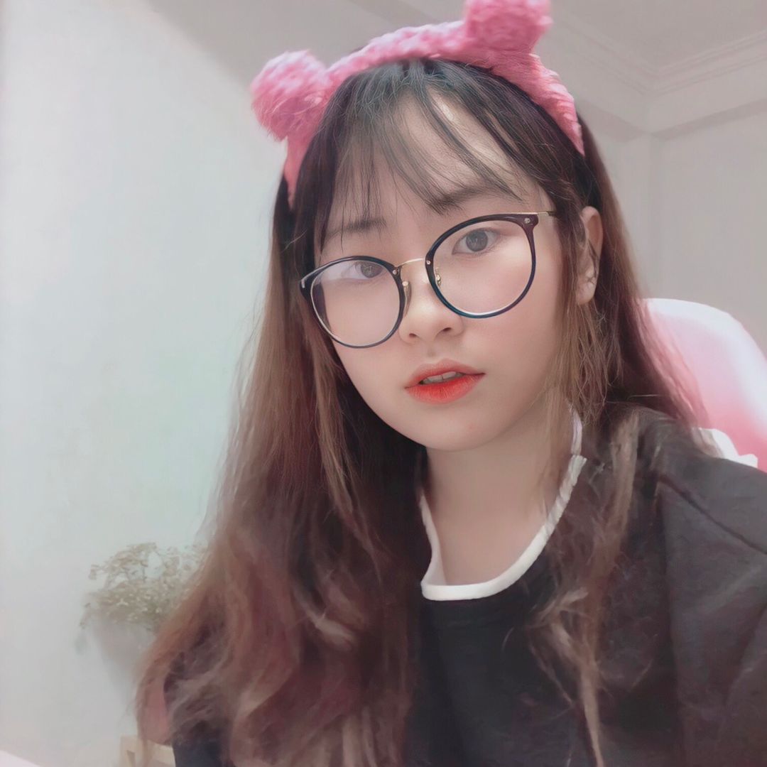 Cat Hông Đáng Yêu