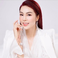 CEO Rose Huệ