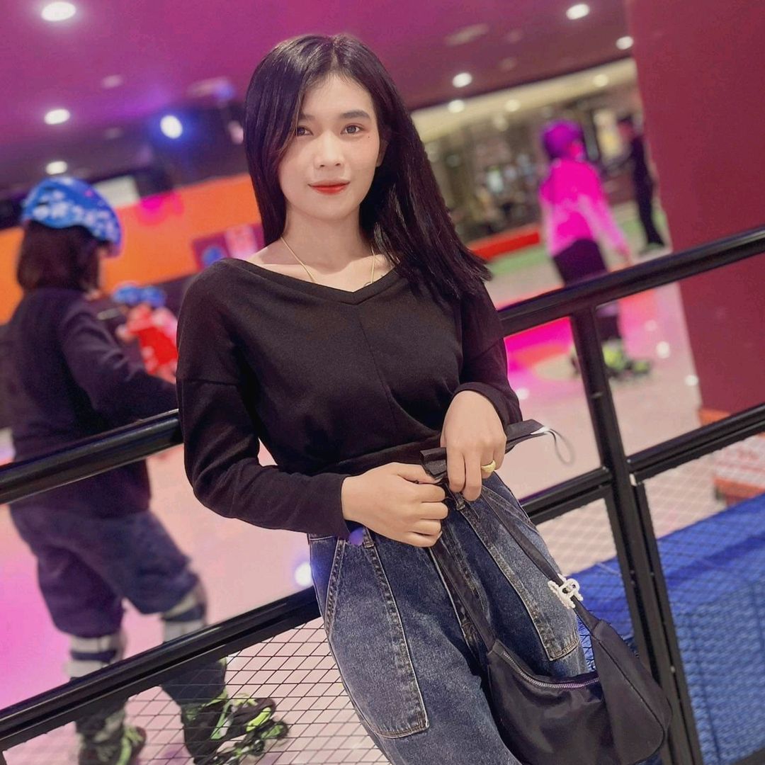 🐷 Chan Tha🌚🖤