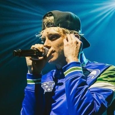 charlieonnafriday fanpage