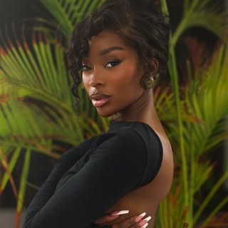 CHELSEA LAZKANI