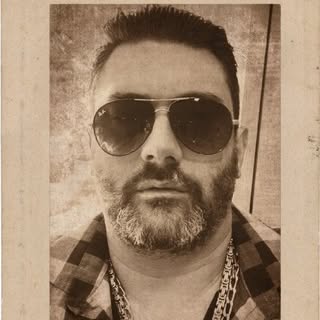 Chico O Vendedor Raiz