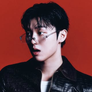 CHOI HYUNWOOK (최현욱)