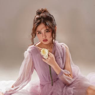 Ciara Brosnan Official