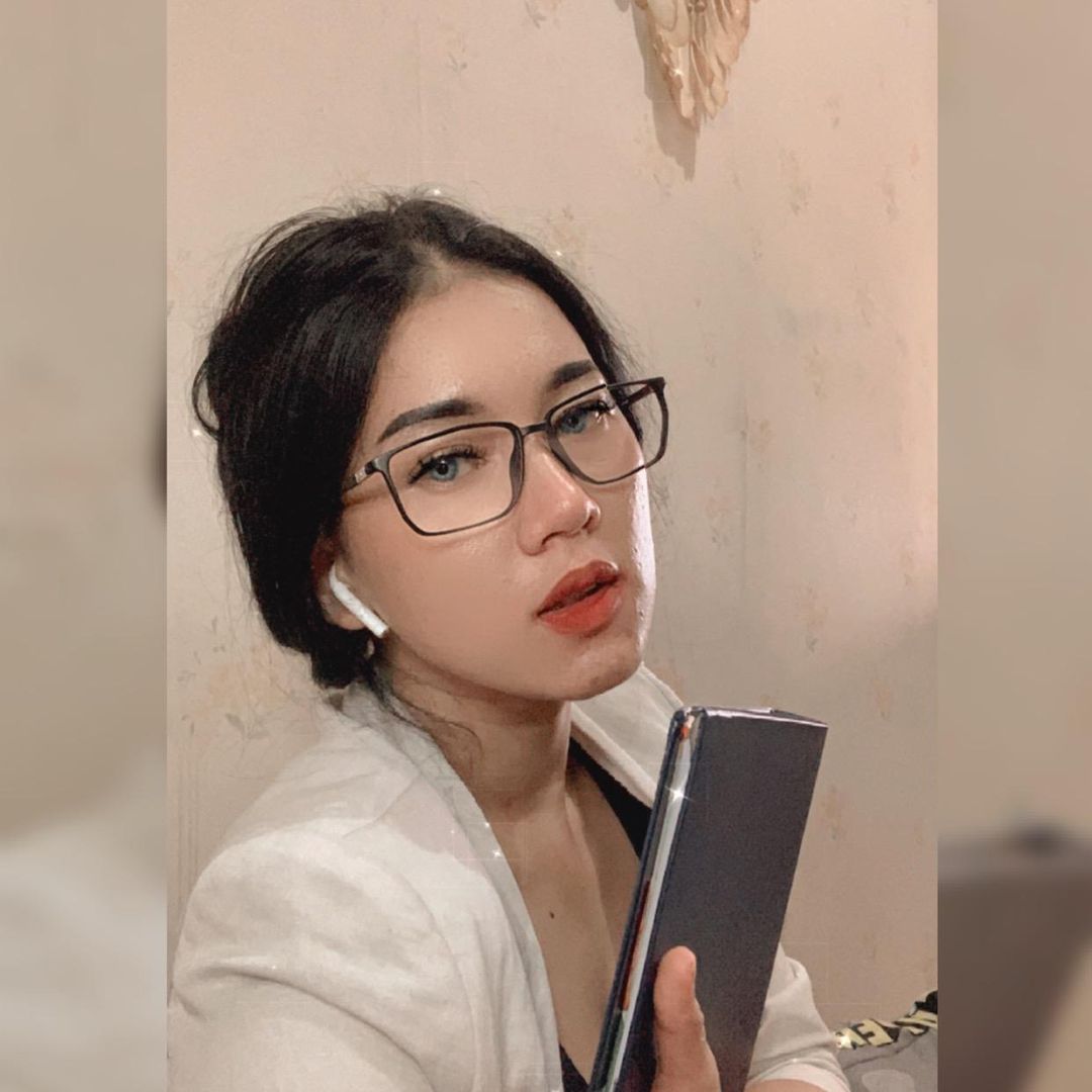 Bukan Dian Sastro