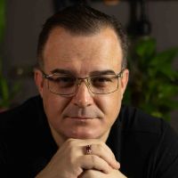 Cliff Oliva