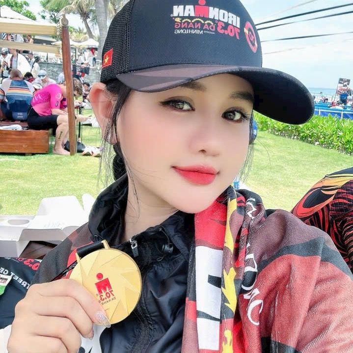 Cô giáo dạy bơi-Chang Chang