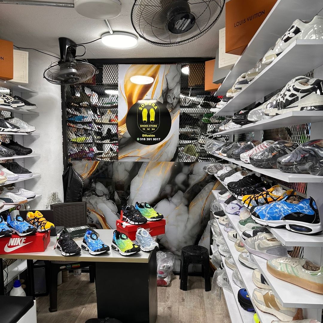 SOMBRA SHOES 📍🦦📍