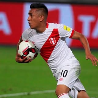 Christian Cueva Bravo