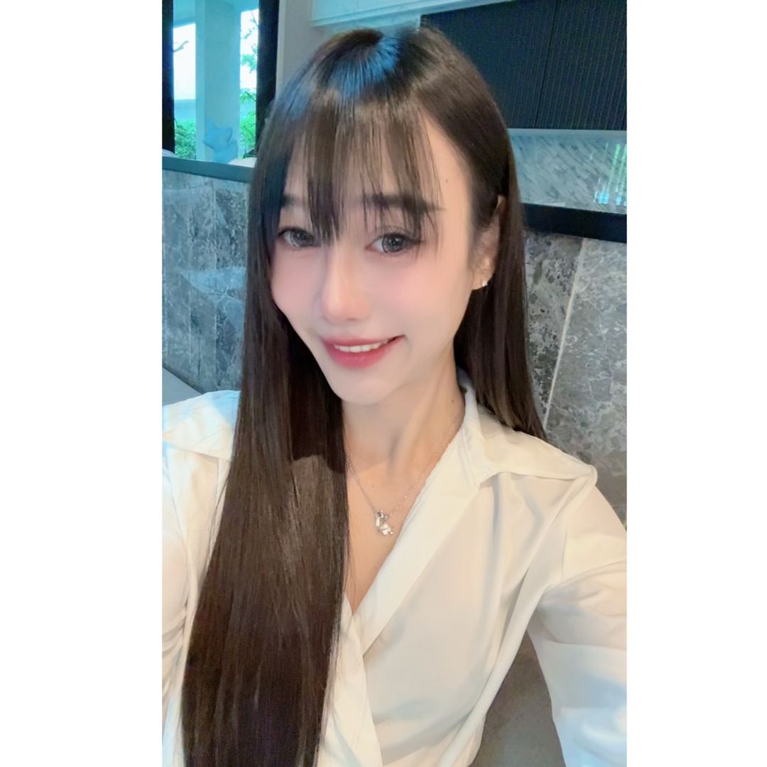 Dedee yuttana shop