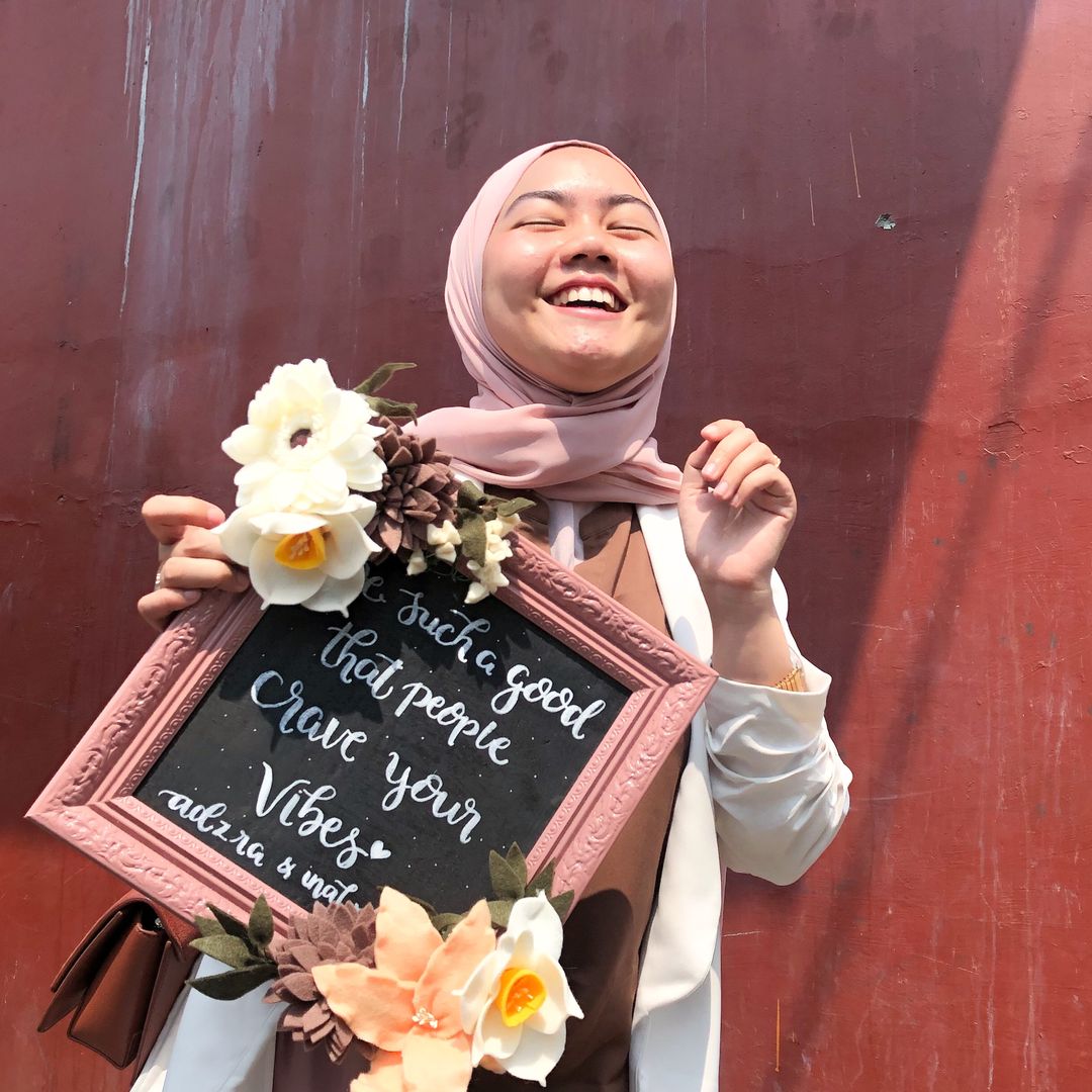 Delladzra Choco Glitz Florist