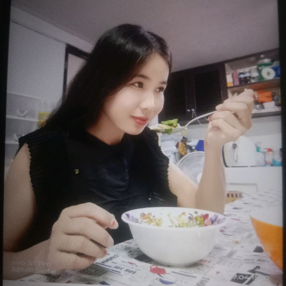 🥳အန်တီ လေး🥰