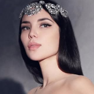 Diora R 🤍  الله أكبر