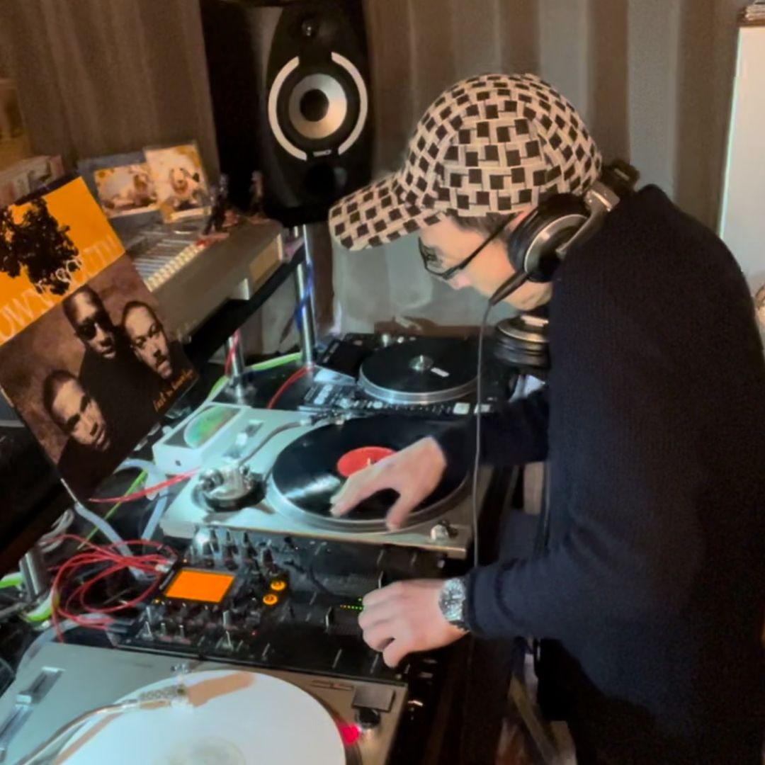DJ takao