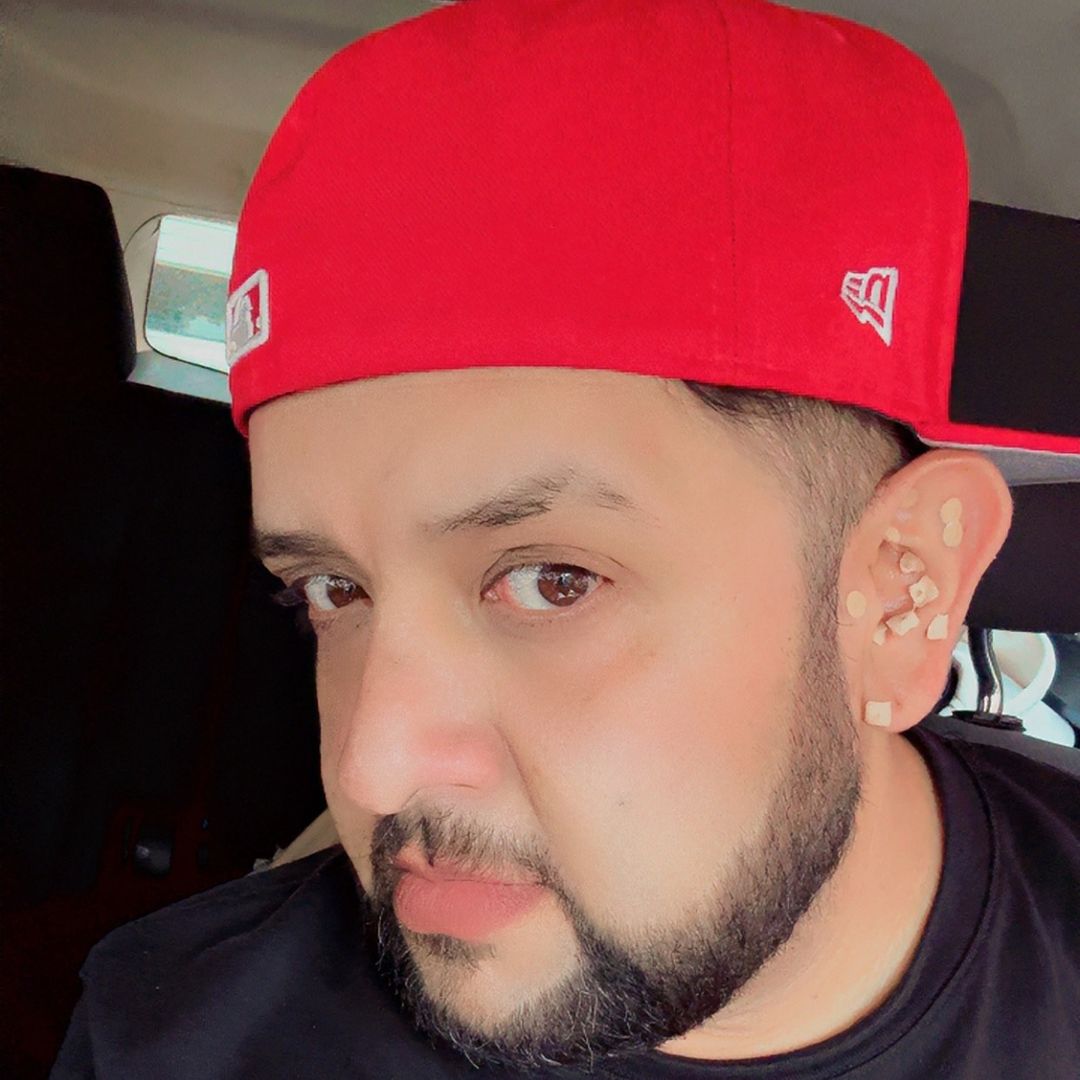 dj_vanyeliz