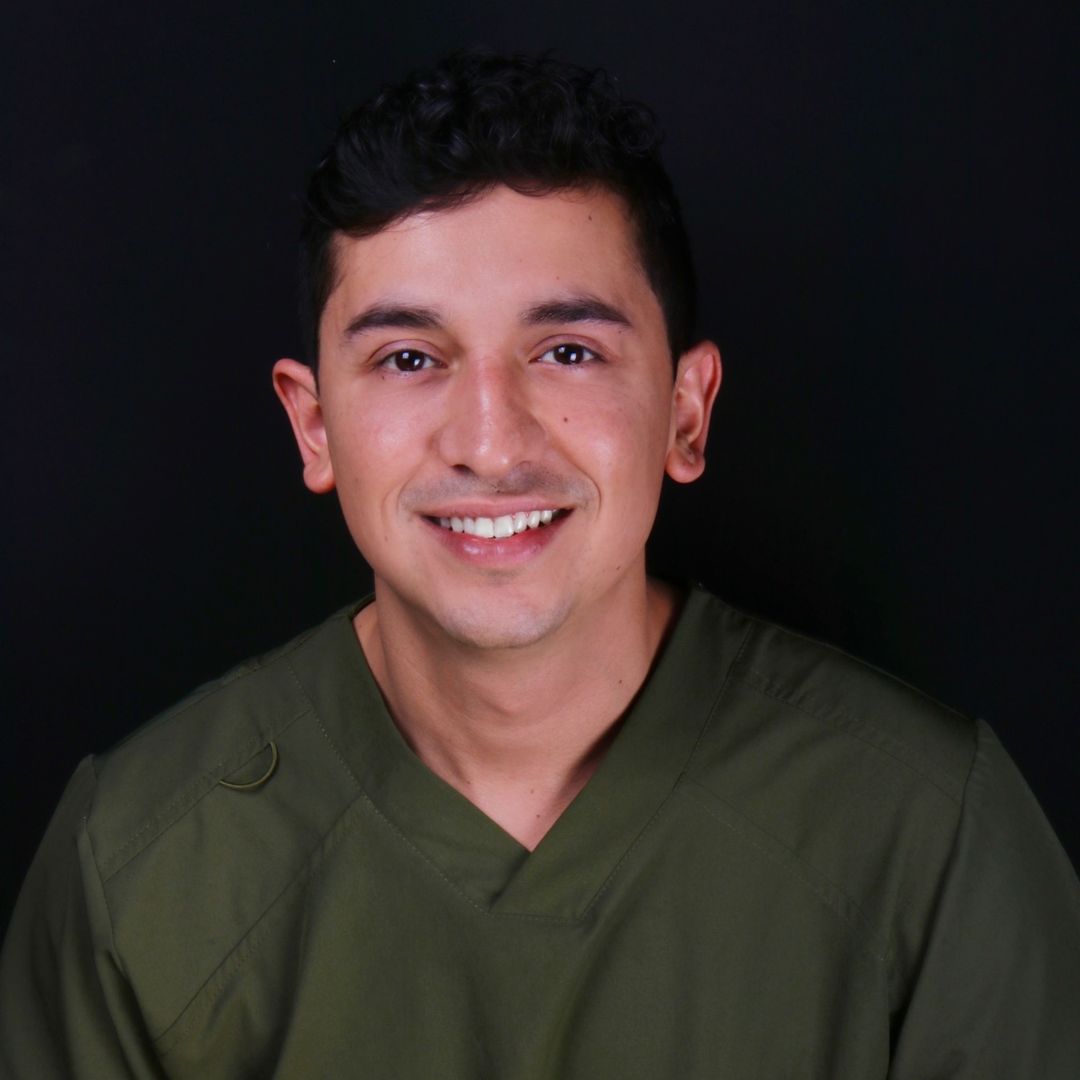 Dr. Roberto Alvidrez