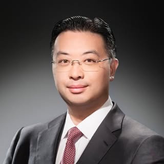 Dr Johnny Hon