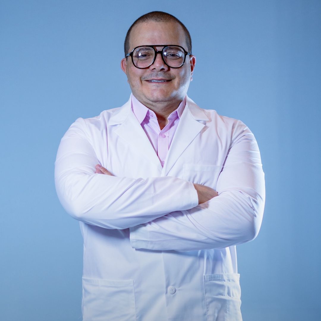 José Guzmán | Gastroenterólogo