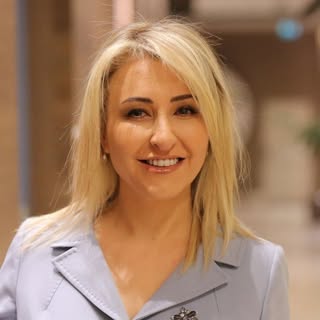 Dr. Özge Aydın