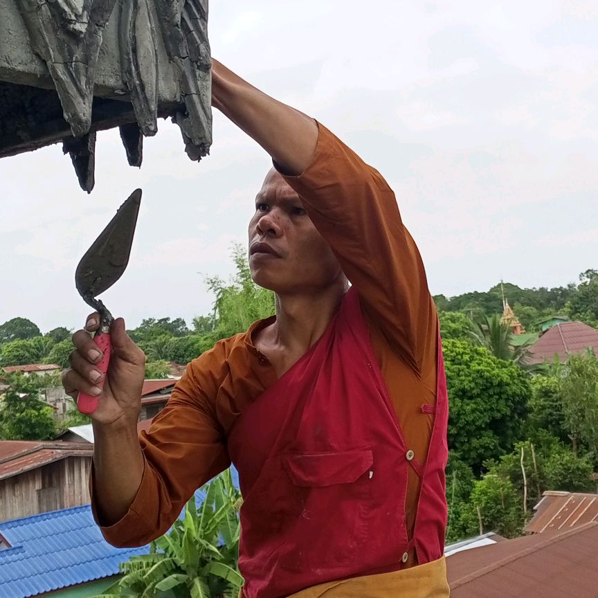 ນ້ອຍ ພາທຳ