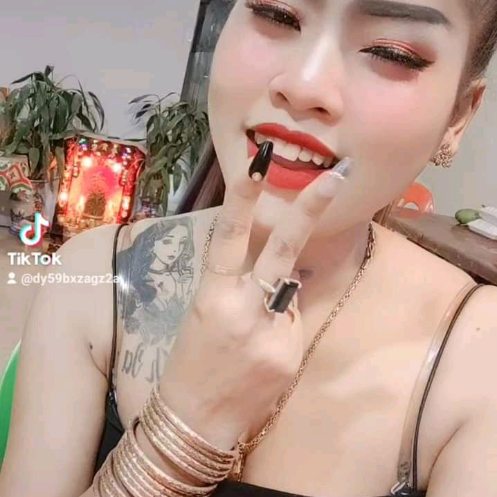 ក្មេងឌឺ របស់បង😊