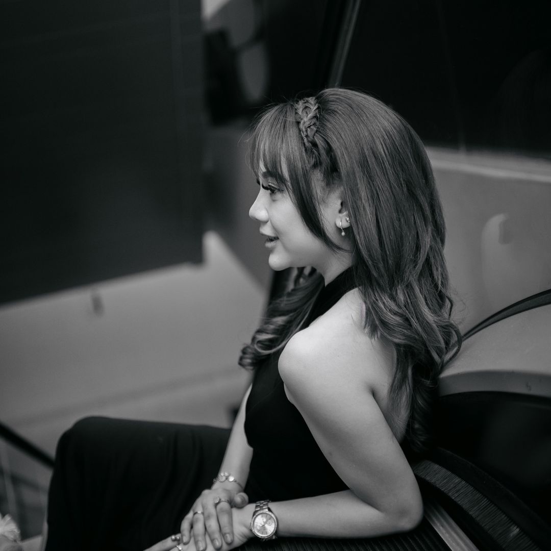 EgiLubis Cantik🦋💜