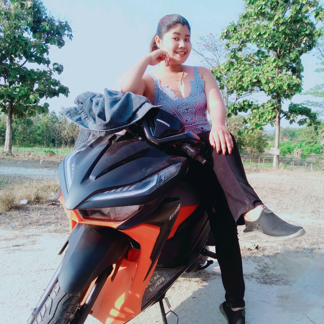 🌹EiZar(မမအိ)🍑