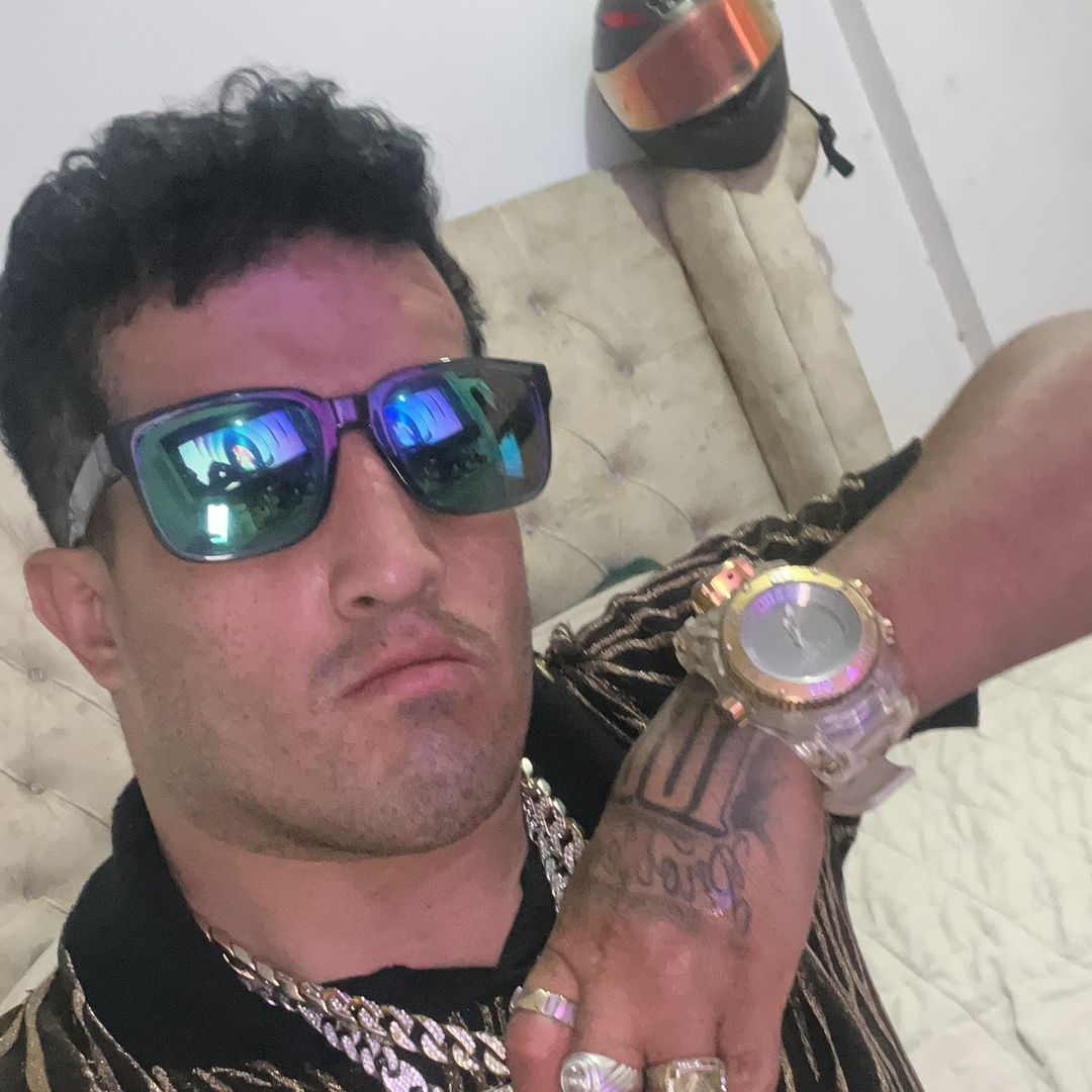 Makanaky la Realeza OFFICIAL